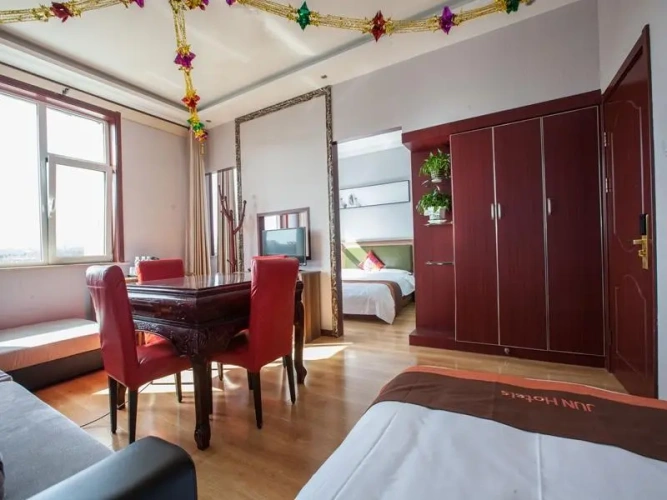 Superior Suite