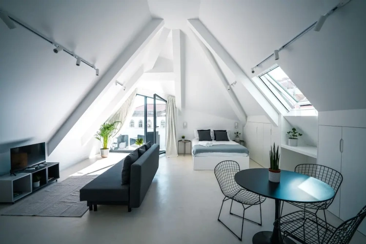 Superior Studio