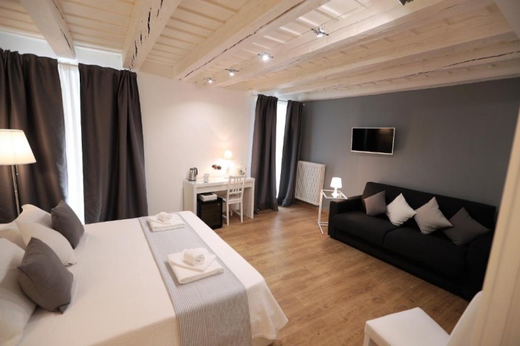 Deluxe Junior Suite