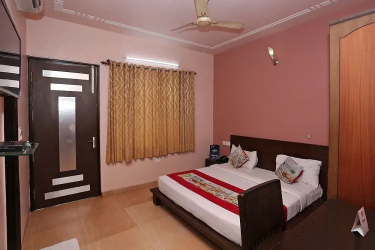 Prime by OYO Rooms