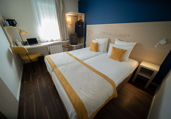Standard Twin room