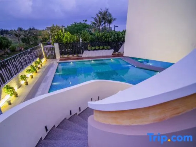 Summer Surfing Resort