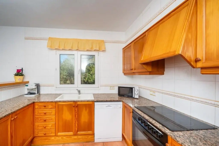 3 Bedrooms Villa