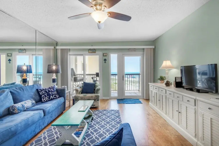 Pinnacle Port B2-208