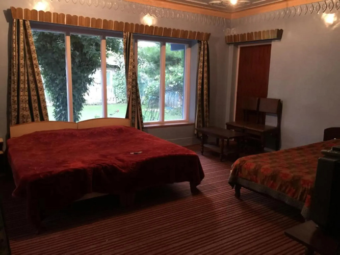 Hotel Humza