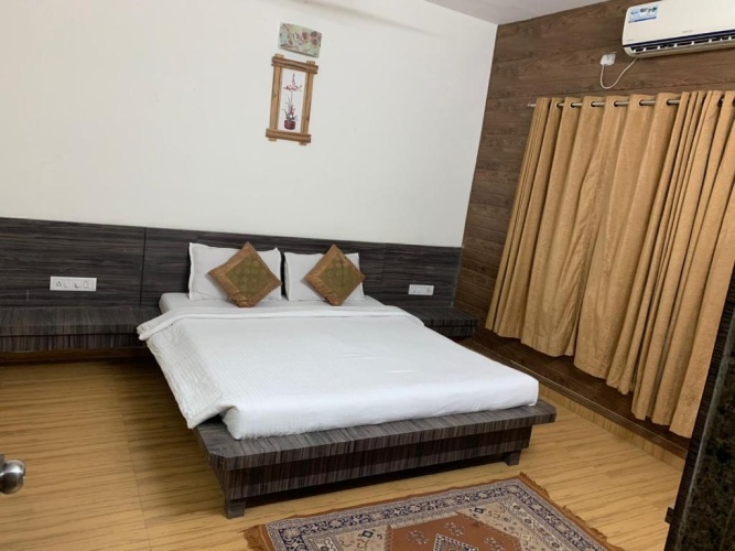 Standard Single Suite