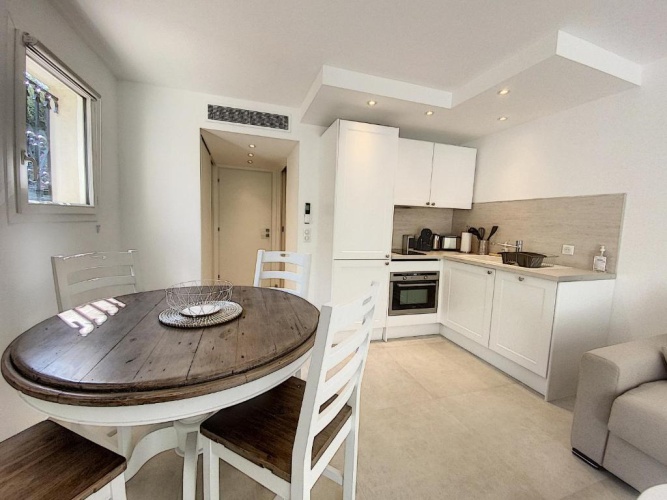 1 Bedroom Double Apartment