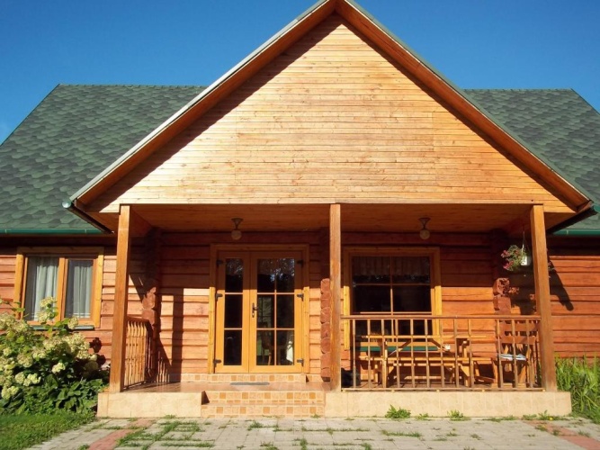 5 Bedrooms Cottage