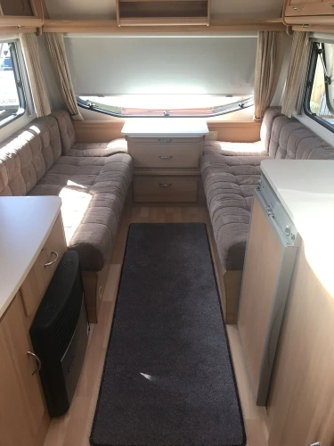 Economy room