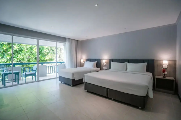 Phuket Island View Resort