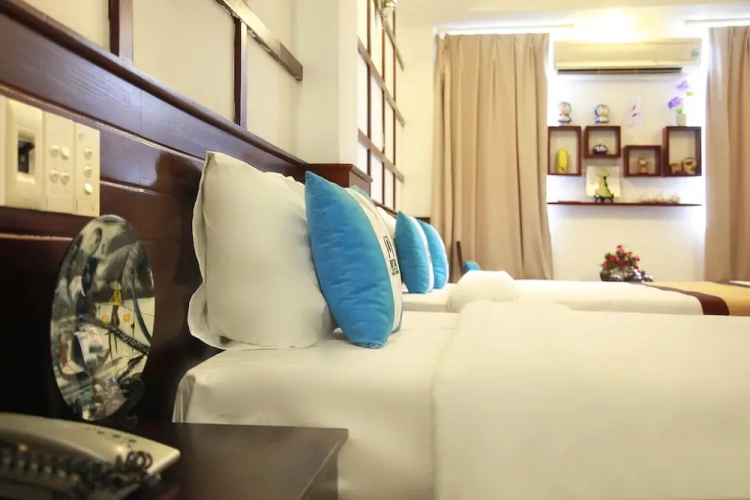 Grand room