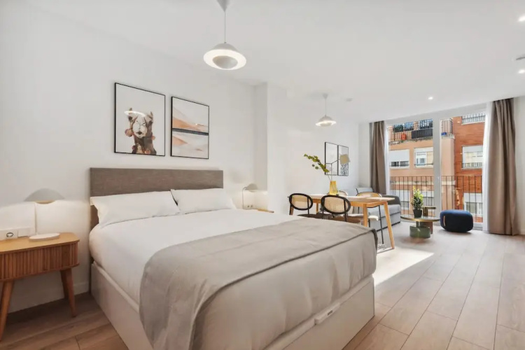 Limehome Valencia Carrer del Pare Palau