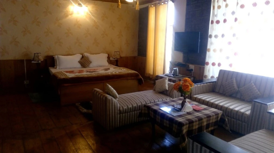 Hotel Jai -Manali