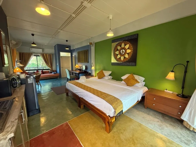 1 Bedroom Standard Family room with balcony and with garden view