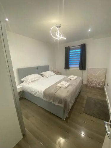 Apartment 7, The Cathedral View