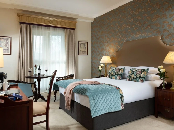 Standard Double room with balcony and with bay view