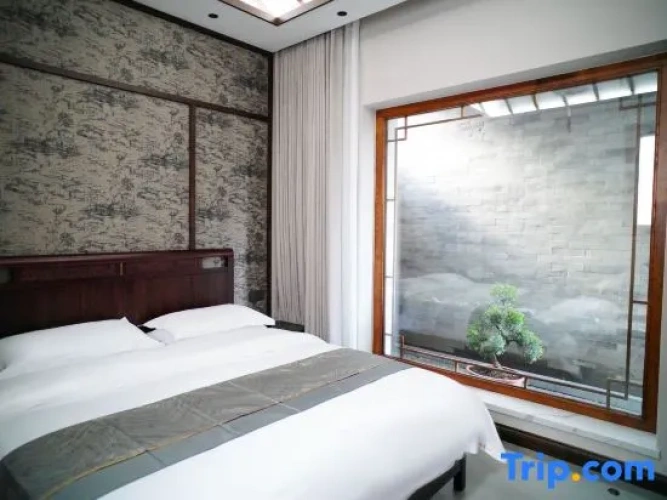 2 Bedrooms Suite