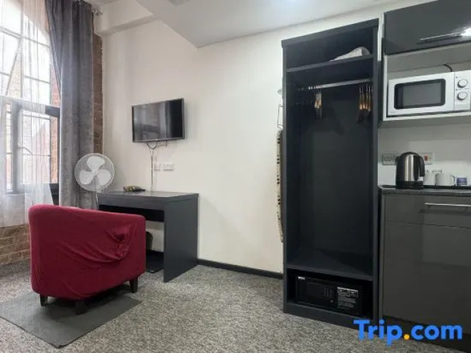Studio - Sleeps 2 - Parking - Wifi
