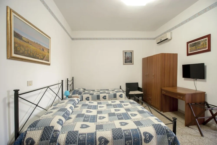 Standard Quadruple room