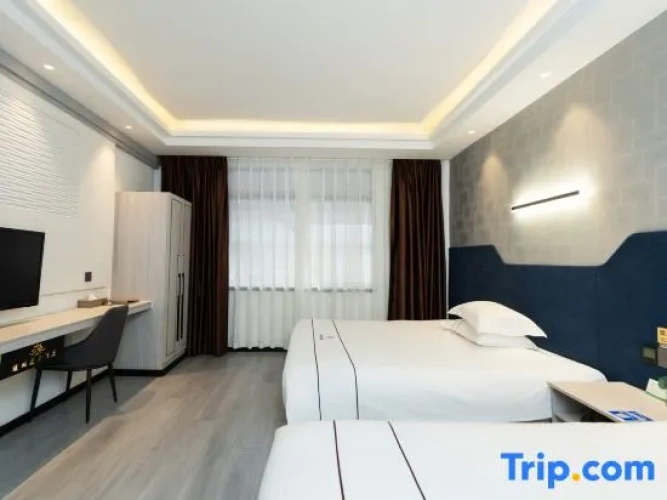 2 Bedrooms Suite