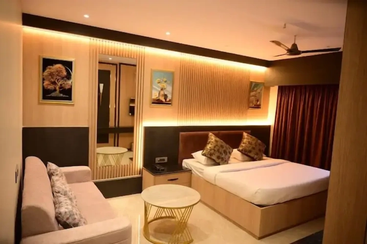 Luxury Suite