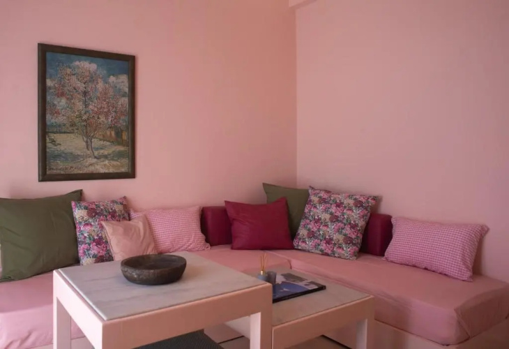 Ann's apartment II