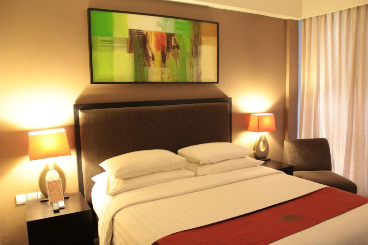 100 Sunset Hotel Managed by Eagle Eyes