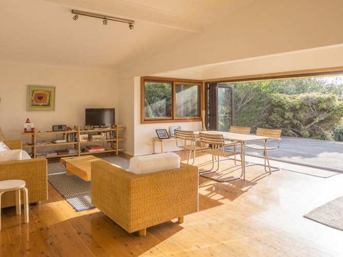 3 Bedrooms Cottage
