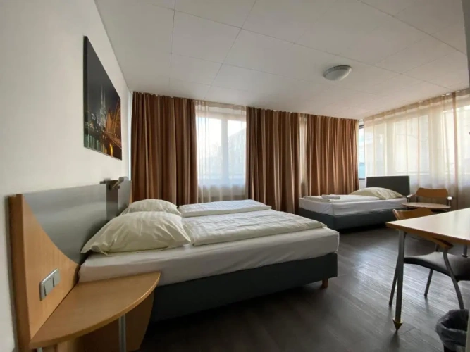 Triple room