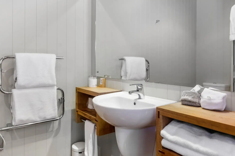 Koura Lodge