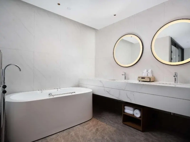 1 Bedroom Double Suite with river view