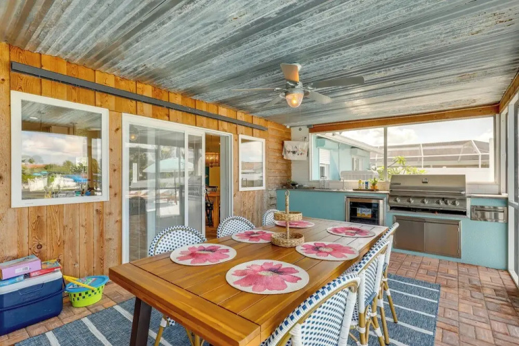 Luxury Gem w/ Private Pool & Dock in Apollo Beach