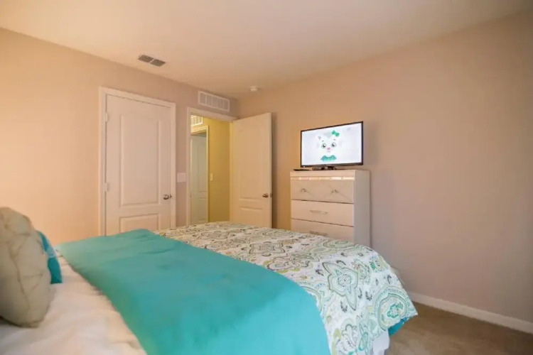 5133 Compass Bay
