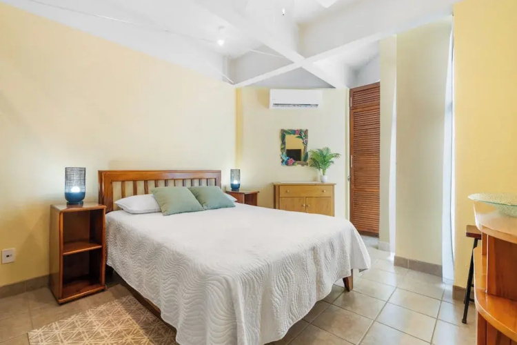 Modern Top-Floor Condo with Panoramic Views and Community Pool