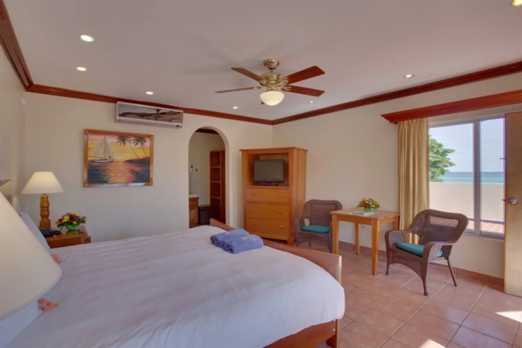 Sunbreeze Hotel