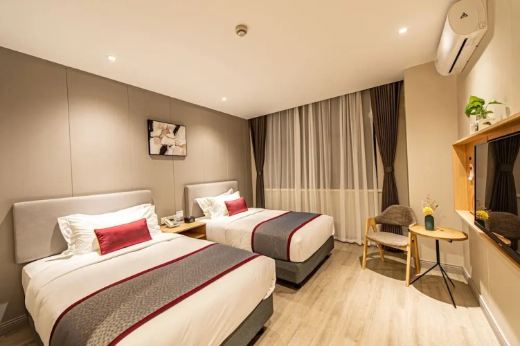 Deluxe Twin room