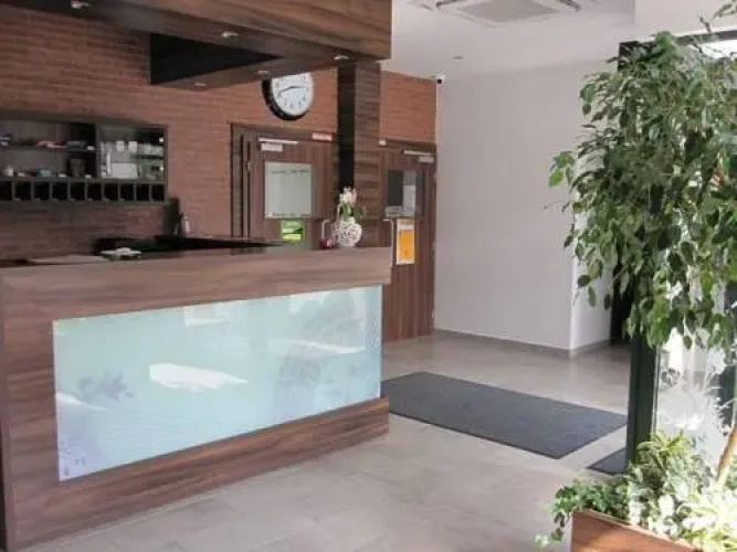 F Team Hotel
