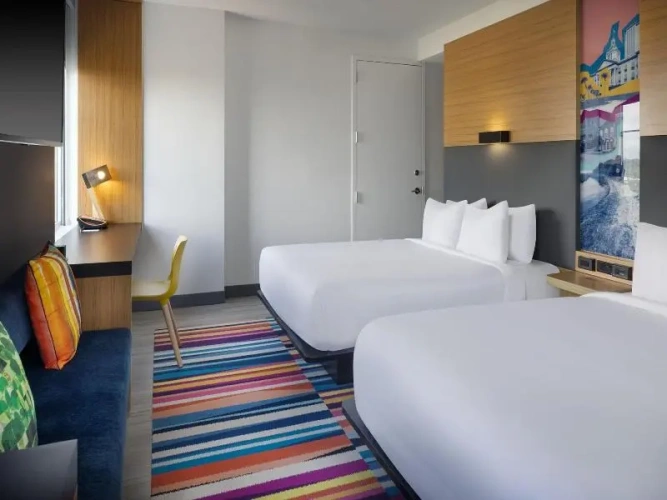 Standard Quadruple room with view