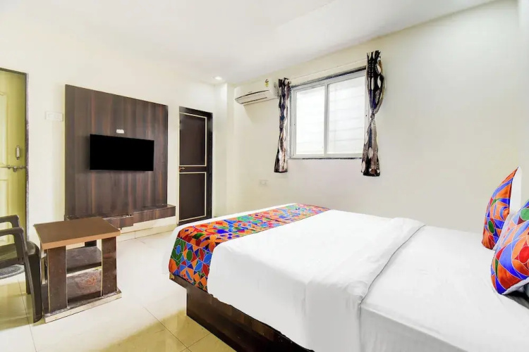 Fabhotel Galaxy Inn I