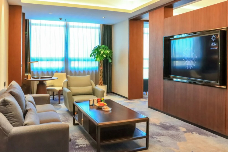 Yun-Ray Phoenix Hotel