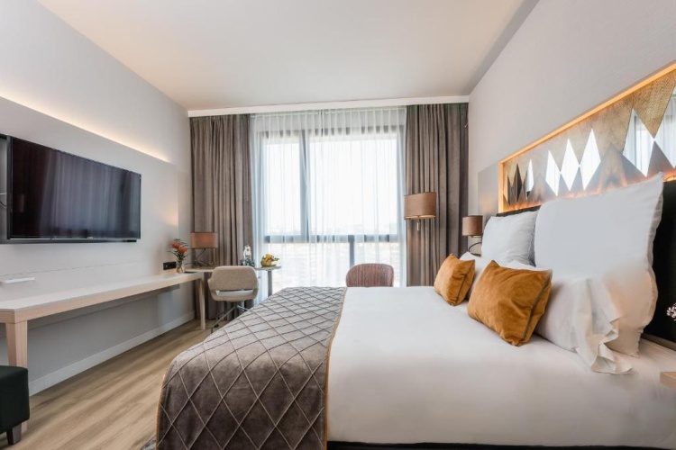Leonardo Royal Hotel Barcelona Fira photo 7