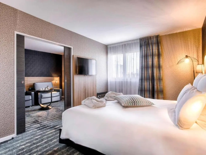 Privilege Double Suite