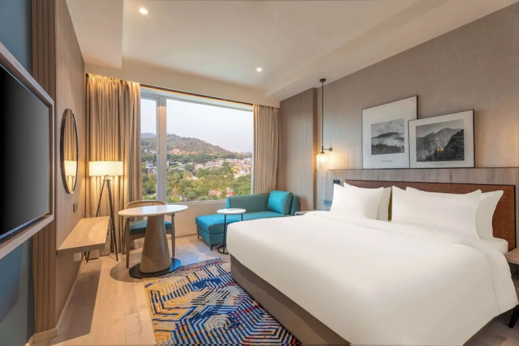 Radisson Resort & Spa Khopoli