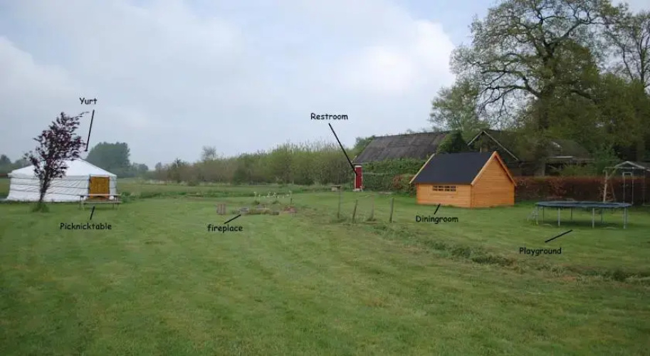 Iloons yurt