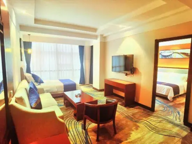 Huazhou Hotel