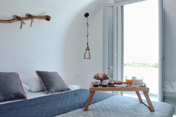 Aeron suites