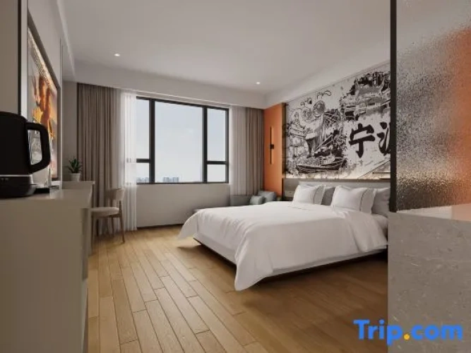 Standard Double room with view