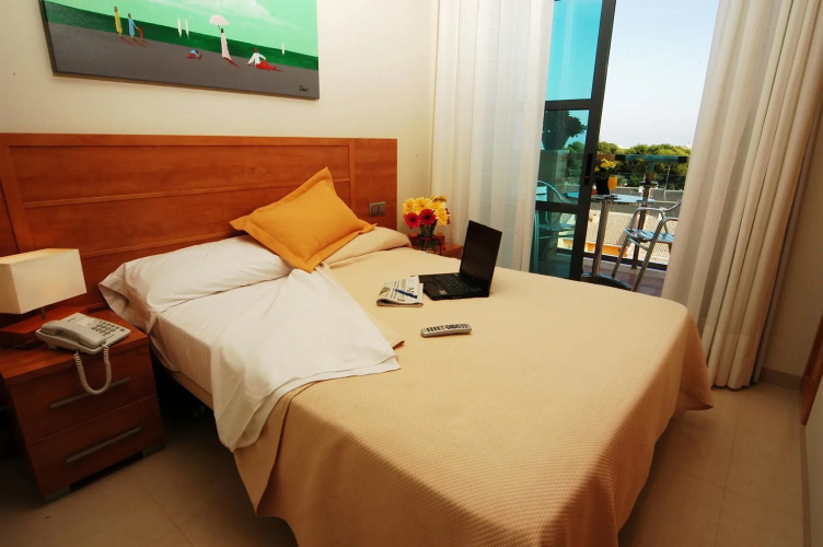 Bahía Aparthotel