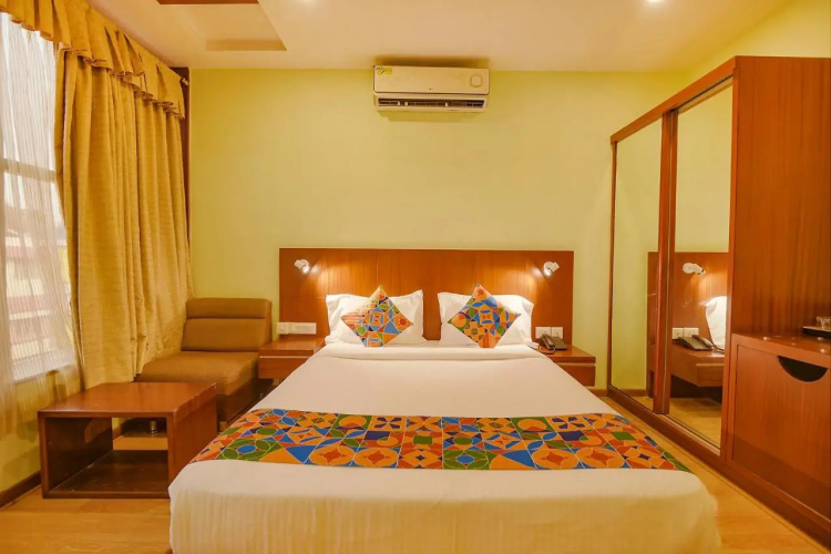 Fabhotel The Btm Palace