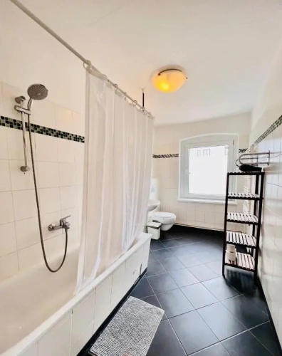 3 Bedrooms Apartment